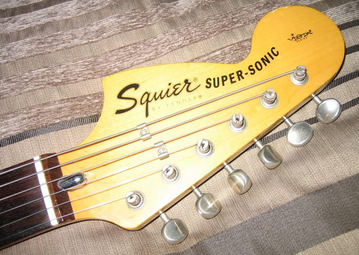 公式通販サイトでお買い 【最終値下げ】Squier by SUPER-SONIC Fender エレキギター